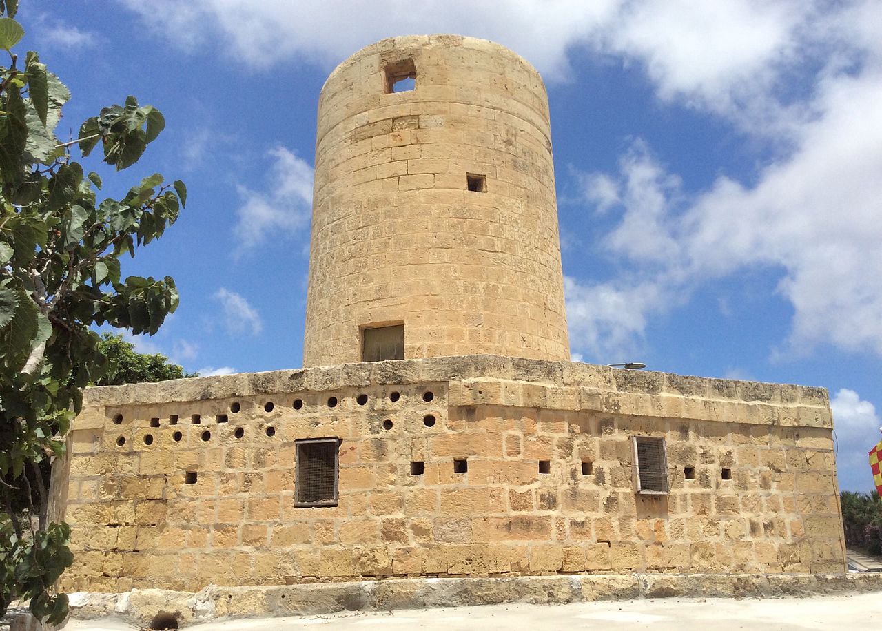 Tat-Tmien Kantunieri Windmill